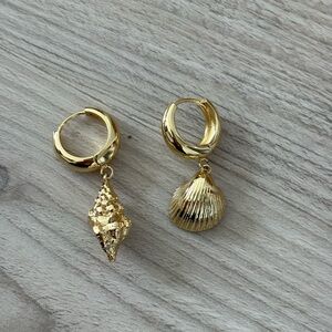 James Michelle Gold Seashell and Conch Earrings
